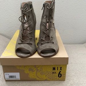 Khaki/Teal Sandal Heel